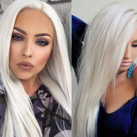 - 22” WHITE BLONDE STRAIGHT LACE FRONT WIG*NEW*